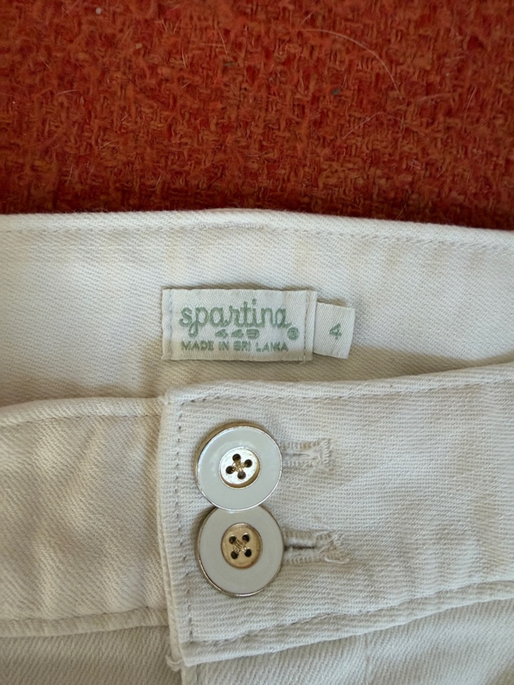 Spartina cream/ecru cropped Denim Pocket Jeans with Logo Plate - Picture 4 of 4